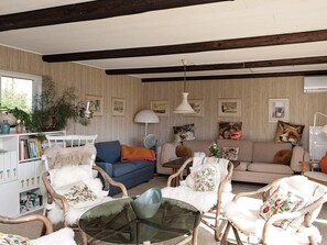 House | Living area