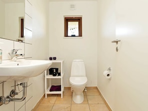 House | Bathroom