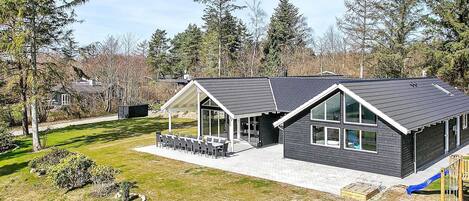 House | Bahagian luar