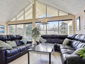 Interior - Luxury Pool Retreat Udsholt - By Traum Ferienwohnungen (Graested)