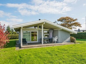 Exterior - Cozy Holiday Home in Jutland With Terrace (Borkop)