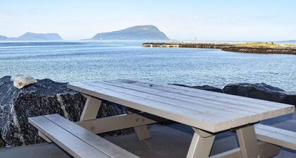 Holiday Home in BrattvÄg