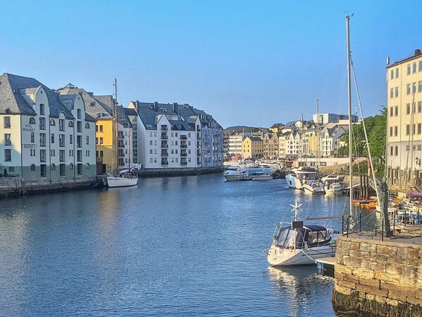 House | Marina - Holiday Home in BrattvÃ¥g (Ålesund)