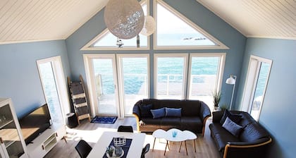 Holiday Home in Brattvåg