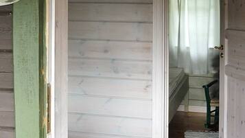 3 bedrooms, individually furnished