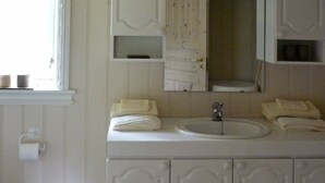 Bathroom - 6 Person Holiday Home in Vatnestrøm (Birkenes)