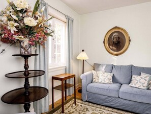 House | Living area | Table tennis