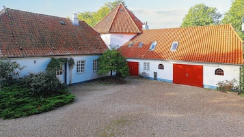 House | Exterior