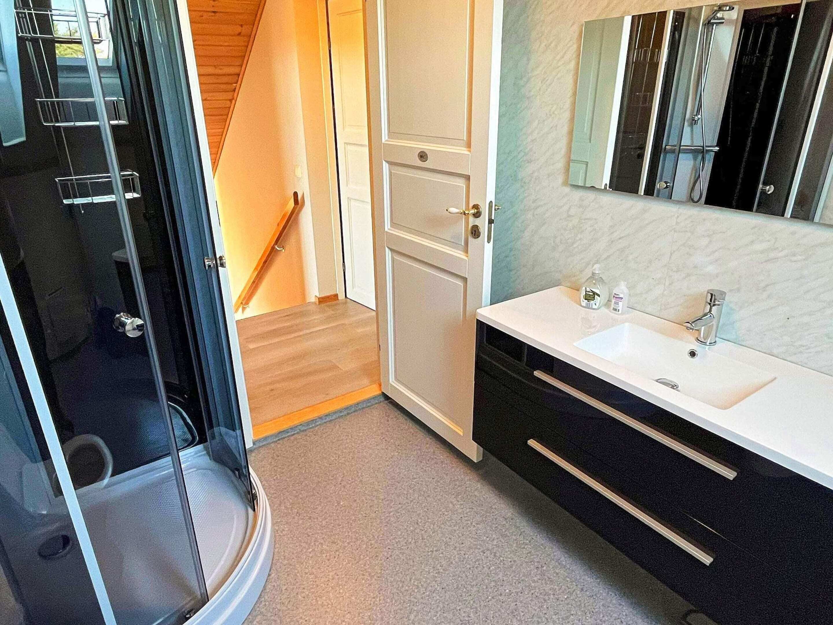 House | Bathroom