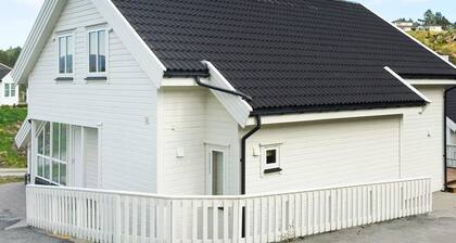 Holiday Home in Auklandshamn