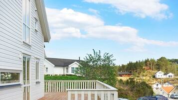 House | Property grounds