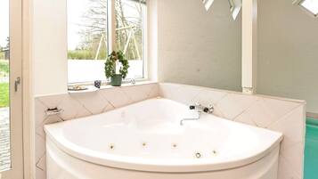 House | Spa treatment