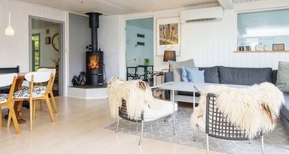 8 Person Holiday Home in Ebeltoft-by Traum