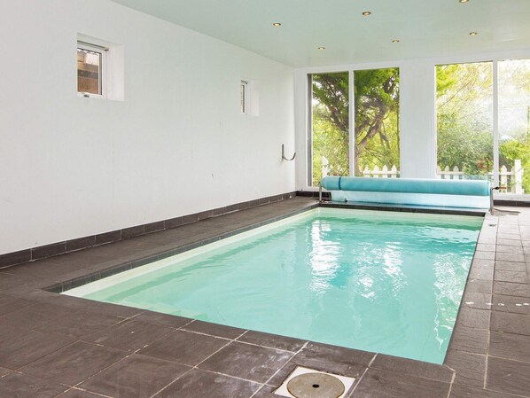 Hus | Pool | Inomhuspool och utomhuspool