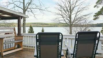 House | Water view