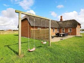 House | Outdoor dining - 8 Person Holiday Home in Ulfborg-by Traum (Ulfborg)