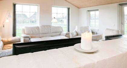 8 Person Holiday Home in Ulfborg-by Traum