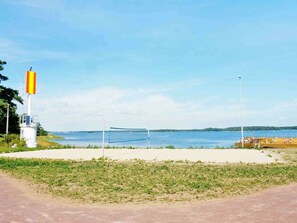 Beach - 5 Person Holiday Home in Monsteras (Monsteras)