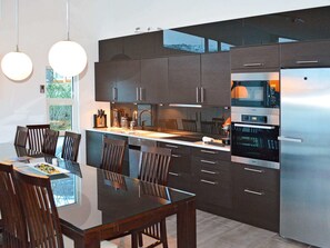 House | Private kitchen - Holiday Home in Inndyr (Gildeskal)