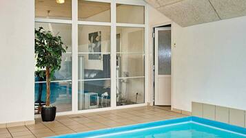 Hus | Pool | Indendørs pool, udendørs pool