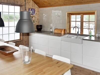 8 Person Holiday Home in Lesund