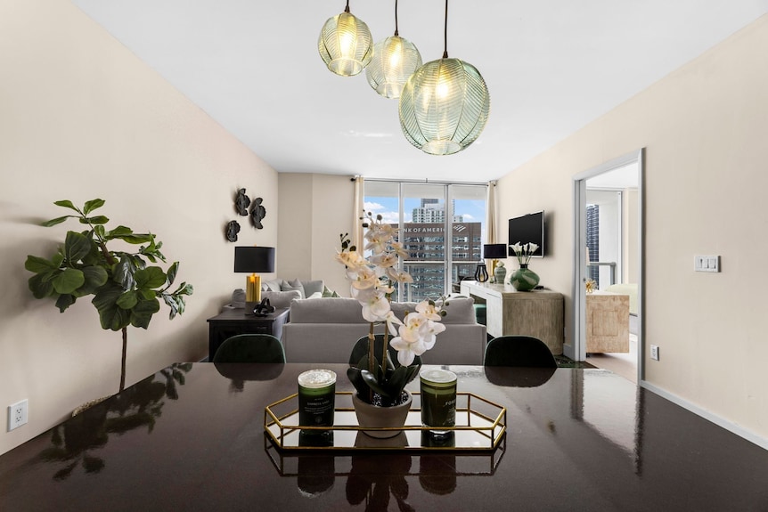 Icon W Brickell Royal Design Ocean View 2br/1ba #3909 - Miami