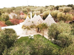 Exterior - Ai Trulli | Located between Ostuni & Cisternino, Puglia (Ostuni)