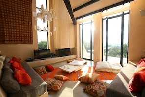 Fireplace, stereo
