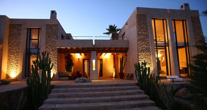 Stunning 3 Bedroom Villa in San Jose City, 1036