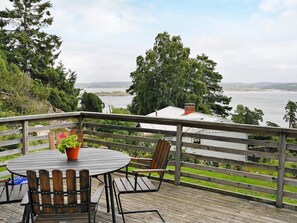 Water view - 4 Person Holiday Home in Hoviksnas (Höviksnäs)