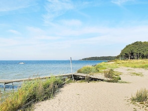 House | Lake view - 8 Person Holiday Home in Nysted-by Traum (Nysted)