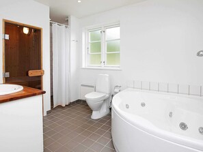 House | Spa treatment