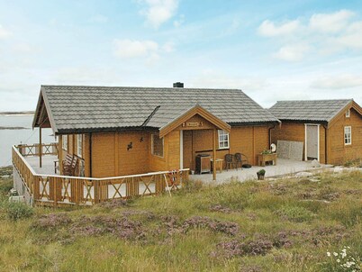 Holiday Home in Dyrvik