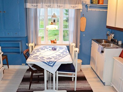 6 Person Holiday Home in Gullesfjord