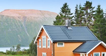 6 Person Holiday Home in Gullesfjord