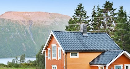 6 Person Holiday Home in Gullesfjord