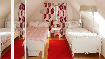 3 bedrooms, individually furnished