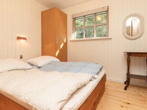 House | Interior - Stylish Holiday Home in Hals near Sea (Hals)