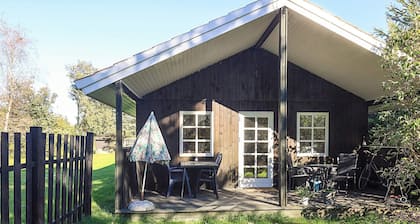 Stylish Holiday Home in Hals near Sea