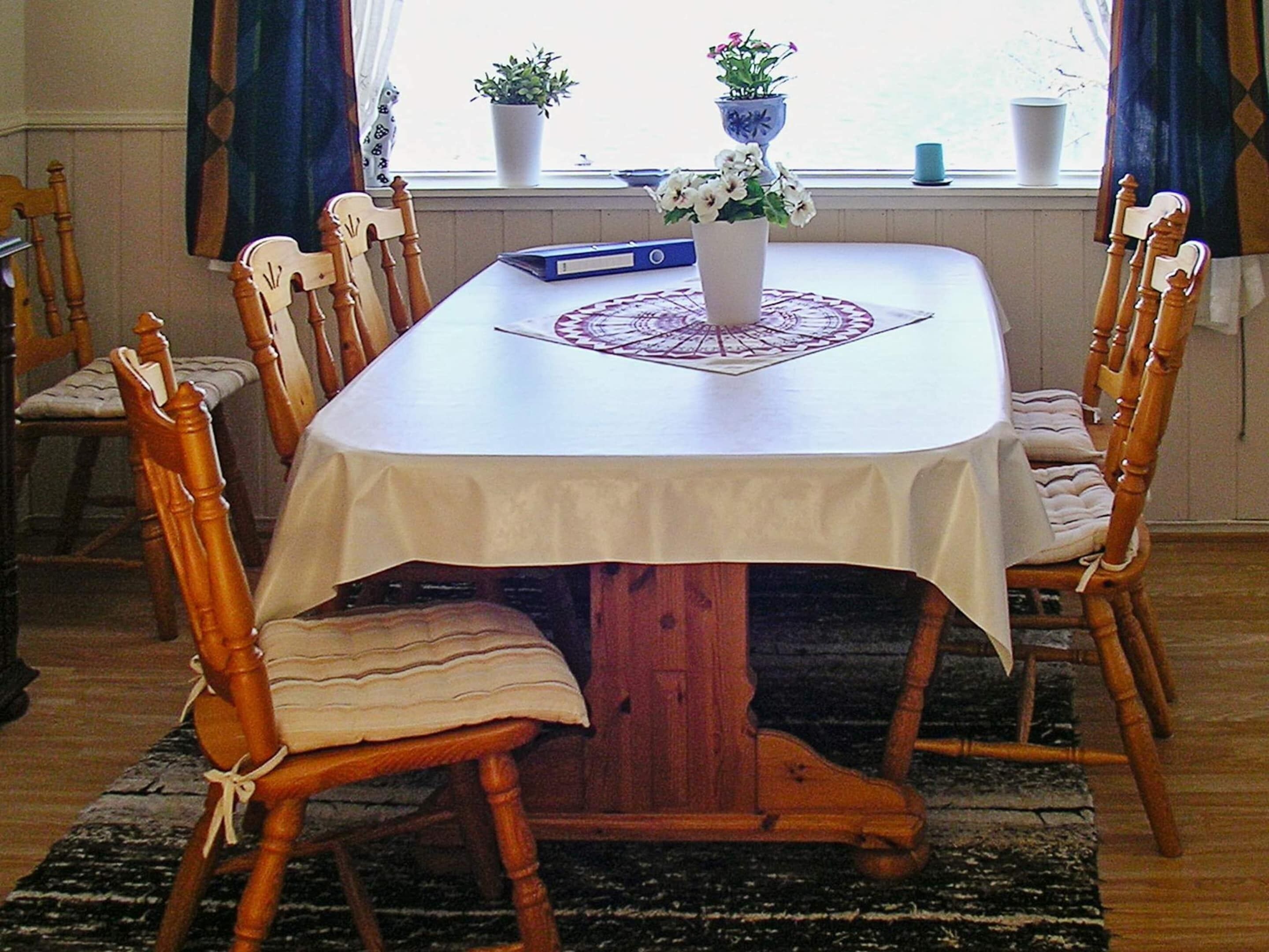 House | Dining