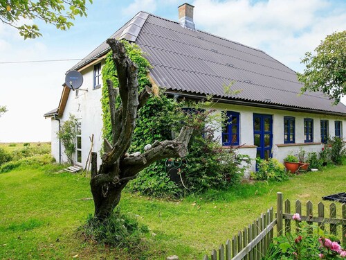 Rustic Holiday Home in Løgstør near Sea