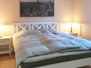 4 Schlafzimmer, Babybetten