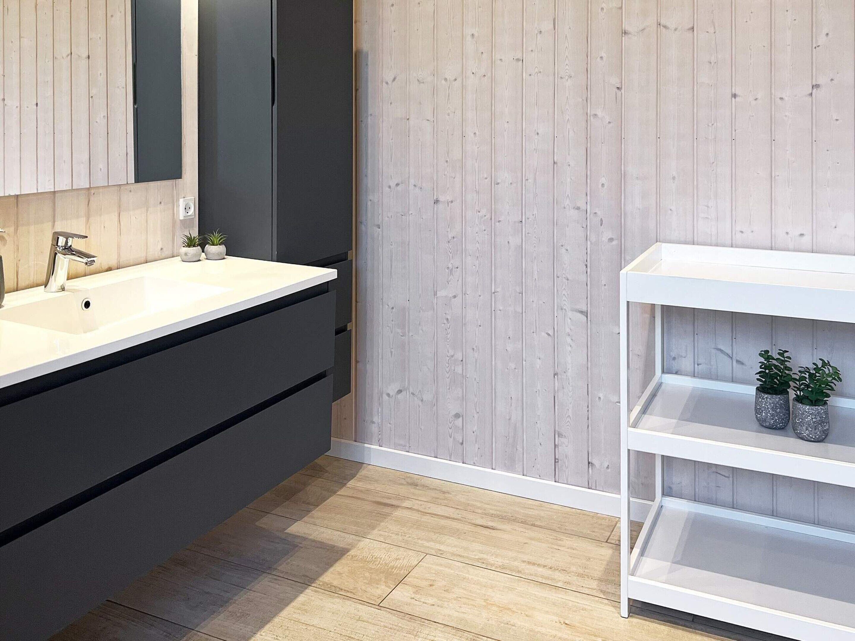 House | Bathroom