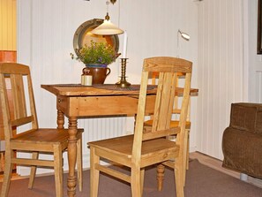 House | Dining