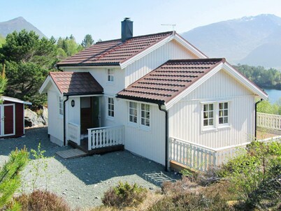 5 Person Holiday Home in Gurskoy