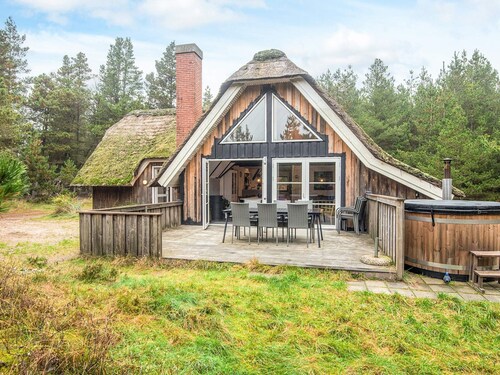 10 Person Holiday Home in Blavand