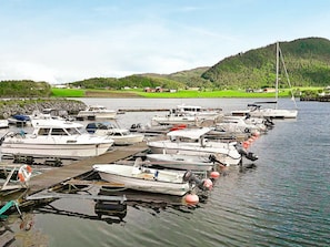 Lake - 7 Person Holiday Home in Lensvik (Orkland)