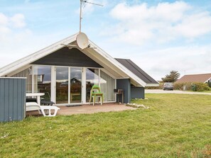 Exterior - Appealing Holiday Home in Harboore near Sea (Harboore)