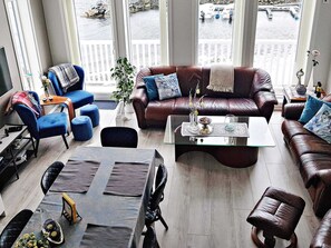 House | Living area - Holiday Home in BrattvÃ¥g (Ålesund)