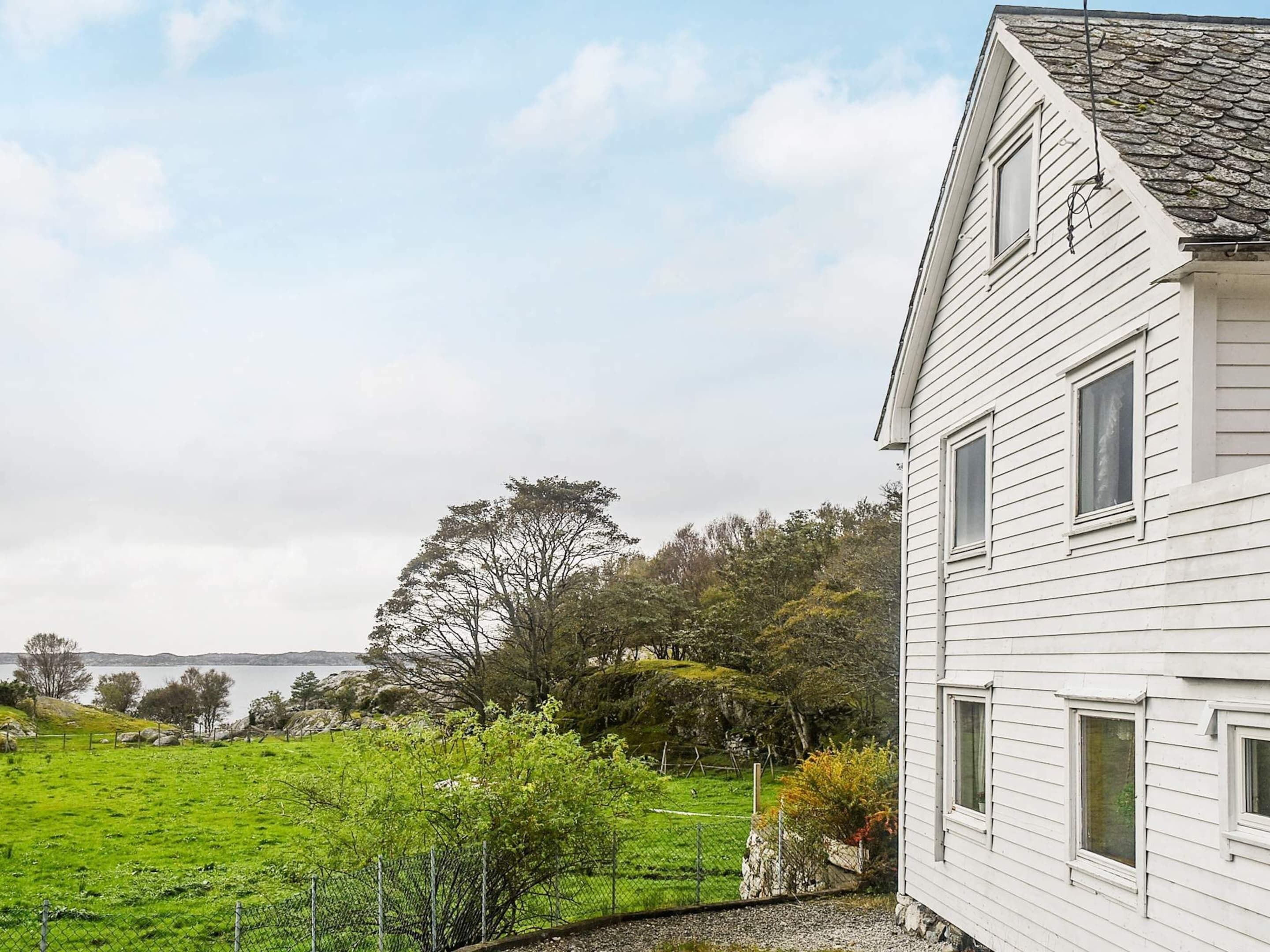 House | Property grounds